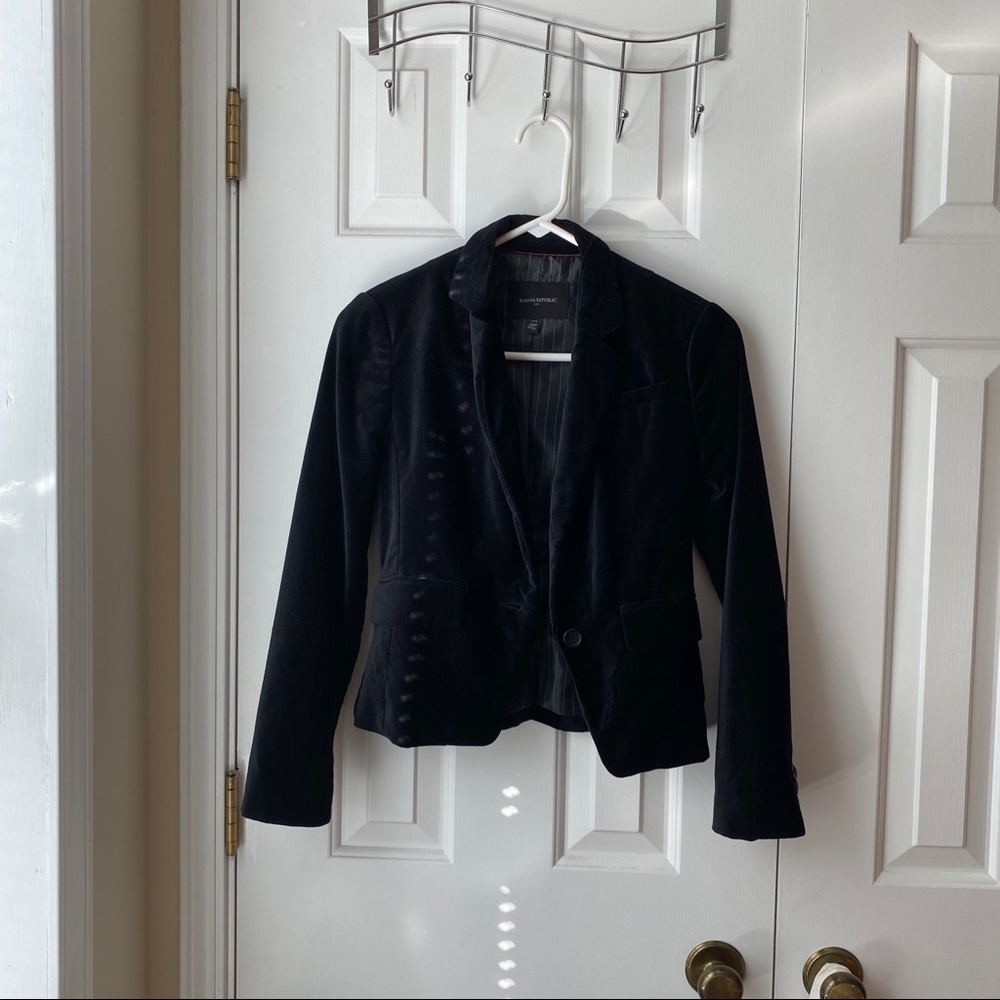 Banana republic velvet blazer